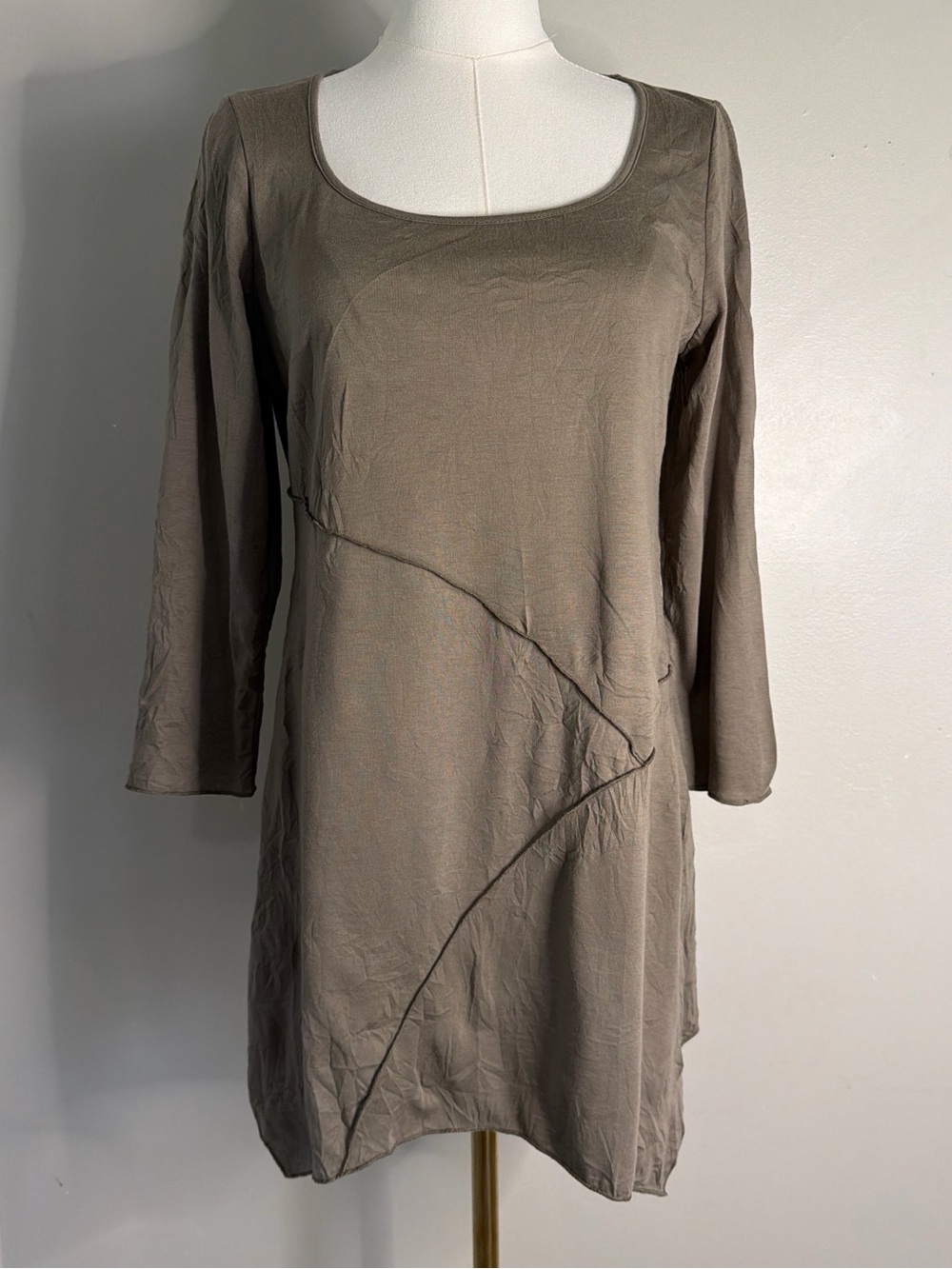 Women's Taupe Long Sleeve Scoop Neck Tunic Dress